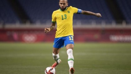 世界杯半决赛时间-巴西国奥进决赛最大功臣桑托斯？不！是38岁“二爷”！