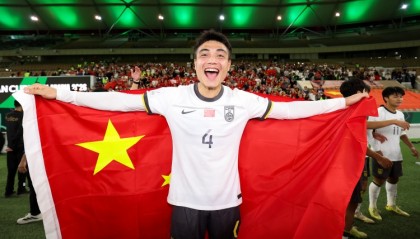 世界杯比赛安排-重生!吾米提江2024颅骨骨折 2025成海港首发中卫 2026冲击U23冠军