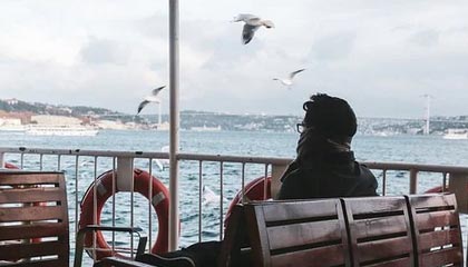 世界杯比赛安排-LCK：Kanavi皇子残血扛到底，HLE小龙团2换4打退DK